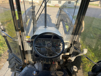 Predám traktor Lambghordini   s čelným nakladačom - 6