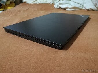 Lenovo E15. i5-10210U. 15,6 FHD. 16 GB. NVMe 512 GB. - 6