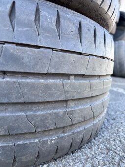 255/35 zr19 XL - 6