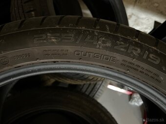 Predam pneu rok 11/2022 5.6 mm mustang gt 2015 napr - 6