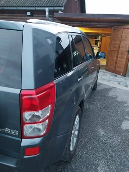 Predám SUZUKI Grand Vitaru - 6
