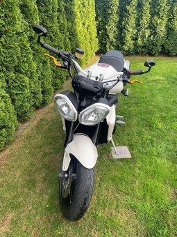 Triumph street triple 675 - 6