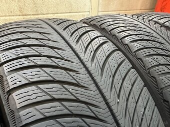 235/50R19 zimne - 6