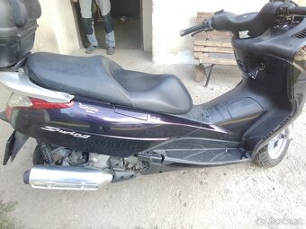 Predám motocykel skúter honda - 6