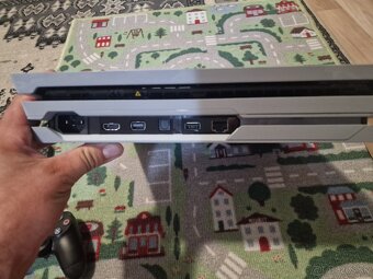 Playstation 4 GOW limitovaná edicia - 6