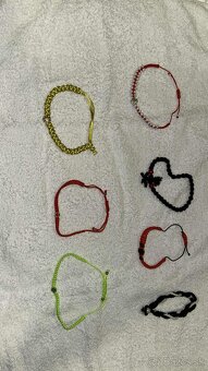 rôzne pletené náramky - 6