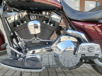 Harley Davidson FLHRCI Road King EU TOP Stav Uh. Hradiště - 6