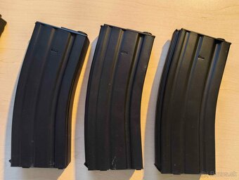 Zásobníky a Rýchlo-dobíjačka(plnička) - 6