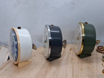 Predám funkčné budíky JUNGHANS Trivox 22€ kus s predzvánaním - 6