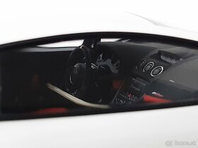 1:18 - Lamborghini Gallardo LP570 (2011) - AUTOart - 1:18 - 6