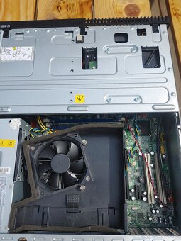Lenovo TinkCentre M70 SFF - 6