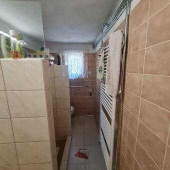 ZREKONŠTRUOVANÝ 4 IZBOVÝ DOM 2 KÚPEĽNE ZA VYNIKAJÚCU CENU ZÁ - 6