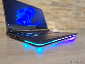 Asus ROG Strix 15" 2K/ Ryzen 7 6800H/RTX 3060/16GB DDR5 - 6