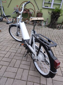 Babbeta 228 - 6