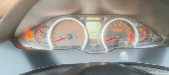 Burgman 400 - 6