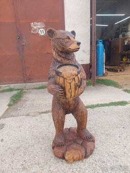 Medveď so súdkom medu - 6