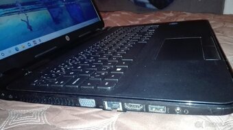 HP 250, Intel i3. 15,6". 6 GB. 500 GB. Nová baterka. - 6