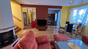 PRENÁJOM NÁDHERNÉHO 4,5-IZB. 2-PODLAŽNÉHO RODINNÉHO DOMU S G - 6