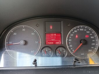 VW Touran 1.9 TDI - 6