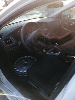 Volvo V40,od roku 2012 - 6