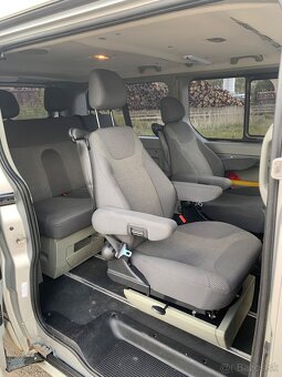 Opel Vivaro 2.5 CDTI - 6