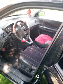 HYUNDAI TUCSON 2,0 CRDi - 6