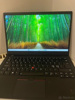 Lenovo ThinkPad X1 Carbon G8 - 6