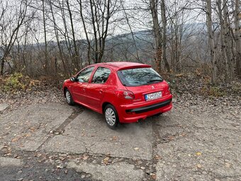 Peugeot 206+ benzín - 6