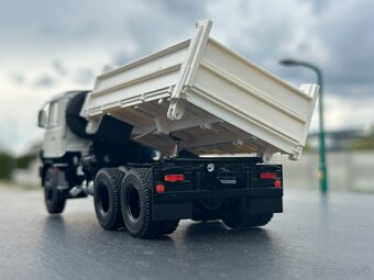 TATRA/ PRAGA predam zberatelske modely auta. Mierka 1:43. - 6