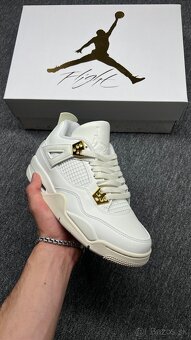 Nike Air Jordan 4 Retro "Metallic Gold" - 6