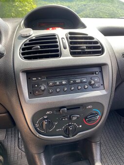 Peugeot 206 1.4i 55kw 102000KM - 6