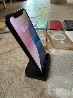 iPhone XR 128 GB Black - 6