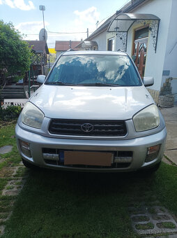 Toyota RAV4 - 6