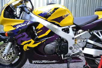 Honda CBR 900RR Fireblade SC33 - 6