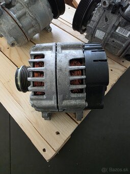 ALTERNATOR / KLIMAKOMPRESOR 3,0 TDI TOUAREG CRC - 6