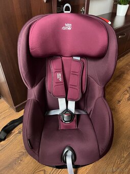 Britax-Römer TRIFIX2 i-size (76-105cm) - vypraté poťahy - 6