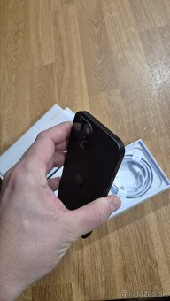 Apple iphone 15 128gb, super stav - 6