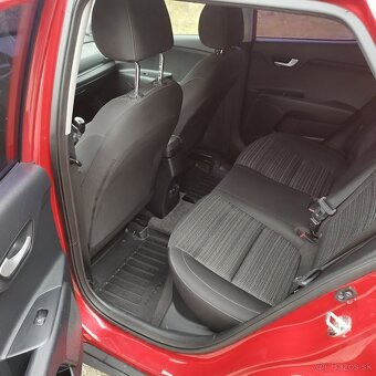 Kia Stonic 1,4 CVVT , M6 - 6