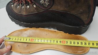 Predám turistické topánky Makara - 6