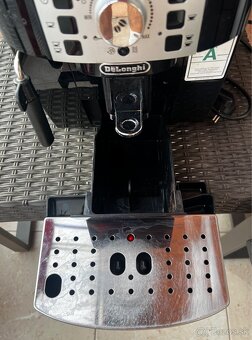 Kávovar Delonghi Magnifica S - 6