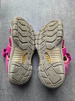 Dievčenské trekové sandále Keen 32/33 - 6