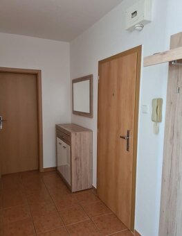 Na prenájom 2-izbový byt – Medveďovej ulica, Bratislava – Pe - 6