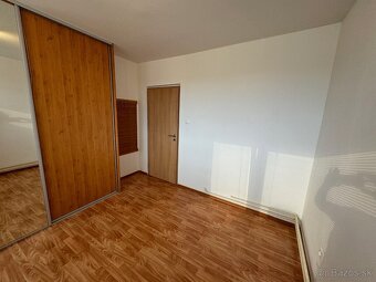 Veľký 3-izb. byt 8 km od mesta - 6
