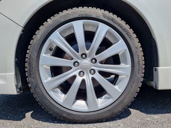 Subaru Impreza 2.0 Sport za 7.600 € - 6