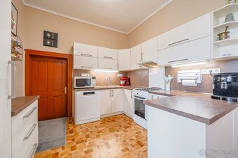Výnimočný RD v Bánovciach nad Ondavou - 6