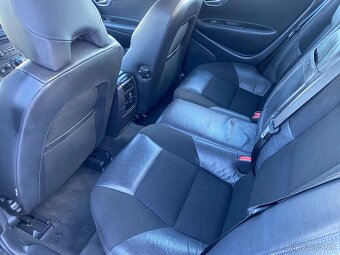 VOLVO S60 2.4D 2008 - 6