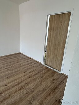 Zrekonštruovaný 2-izbový byt na prenájom - Holíč - 6