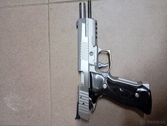 Samonabijaciu pištoľ,Sig Sauer P226 - 6