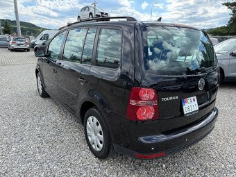 Volkswagen Touran 1.9TDI Conceptline 7Miest - 6