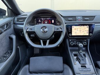 Superb Sportline 2.0 TDI 140kW DSG • DCC • Panoráma • Kamera - 6